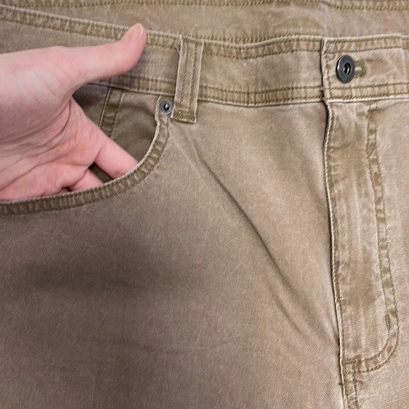 Eddie Bauer Jeans NWT Khaki Flex Diamond Dobby Slim Straight Size 38x34 - Picture 6 of 11